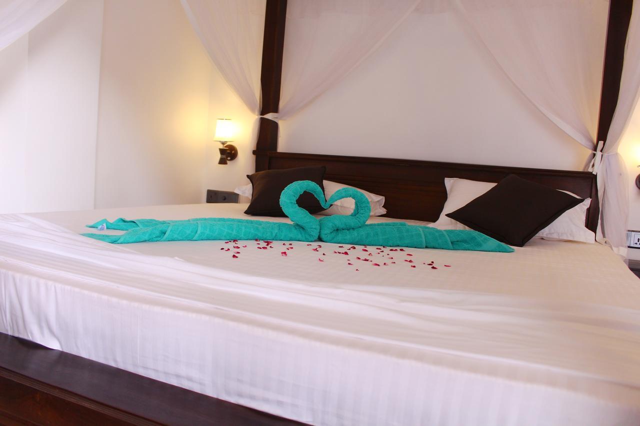 Turtle Reef Guest Bed & Breakfast Mirissa Exterior photo